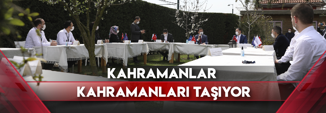  Kahramanlar kahramanları taşıyor…